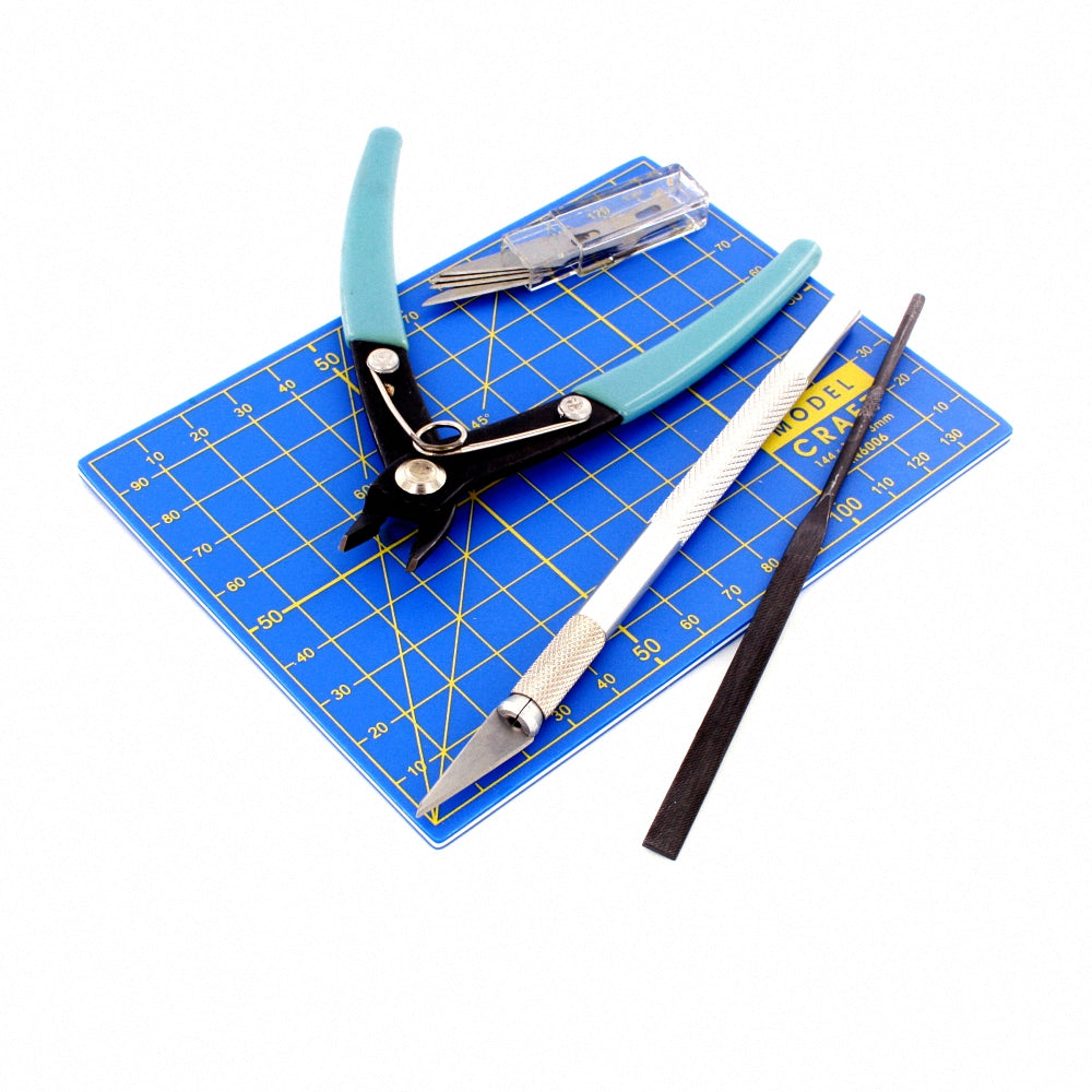plastic tool modeling set